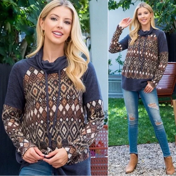 Women’s fall comfy turtleneck cute trendy long sleeve Aztec pullover top - Picture 1 of 3